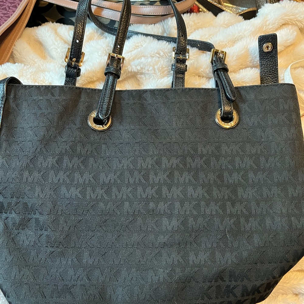 Micheal kors bag